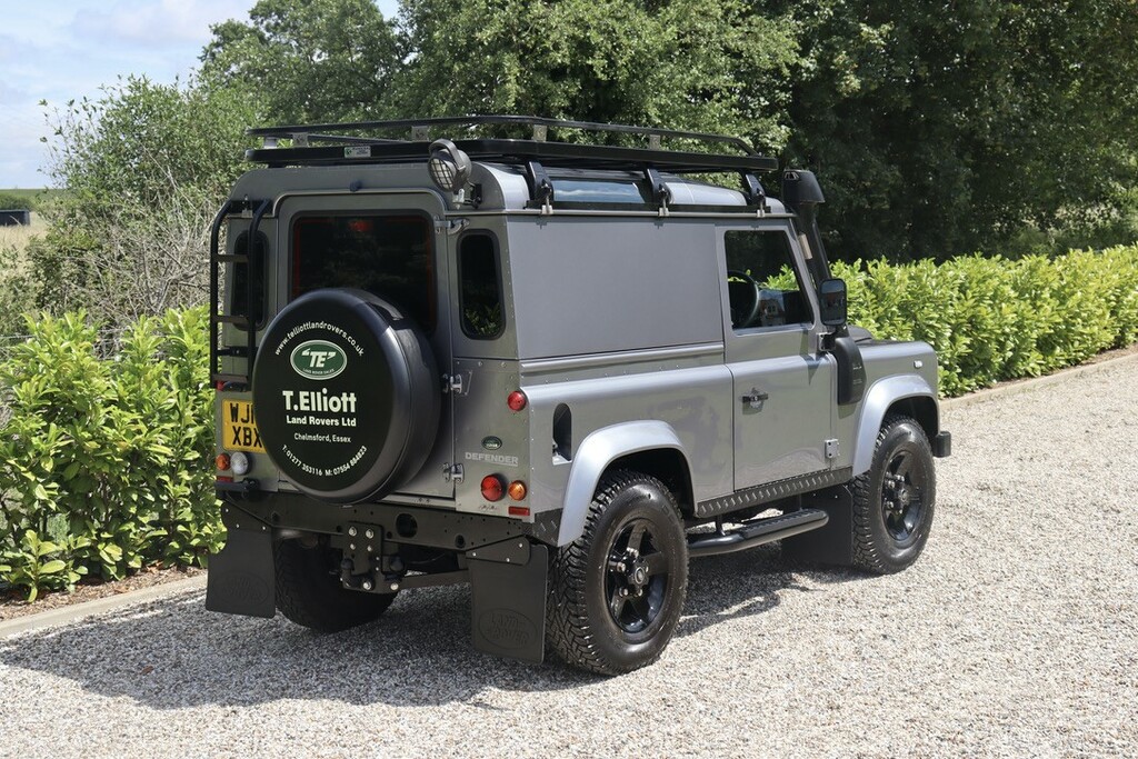 Land Rover Defender 90 Defender 90 Hard Top Td Green #10