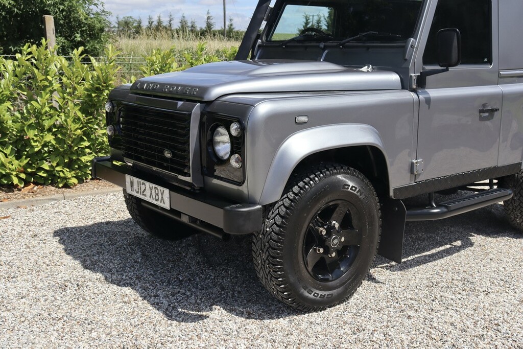Land Rover Defender 90 Defender 90 Hard Top Td Green #23