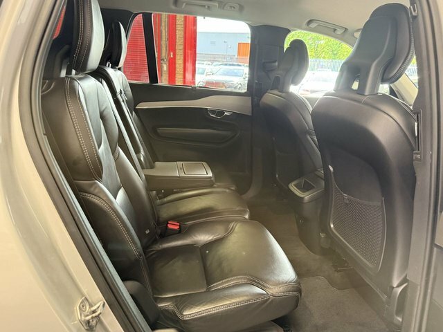 Volvo XC90 2.0 D5 Powerpulse R Design  #53