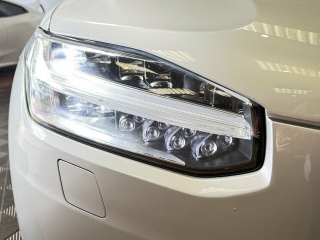 Volvo XC90 2.0 D5 Powerpulse R Design  #21
