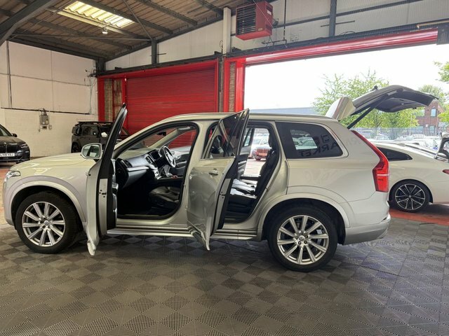 Volvo XC90 2.0 D5 Powerpulse R Design  #10