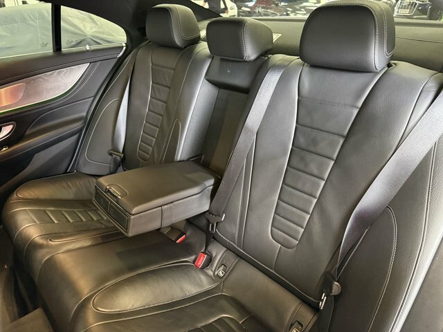 Mercedes-Benz C 180 Amg Line Premium Blue #53