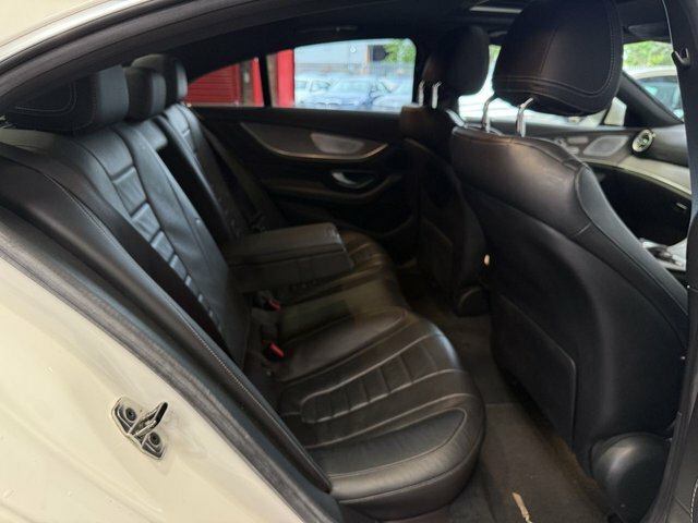 Mercedes-Benz C 180 Amg Line Premium Blue #55