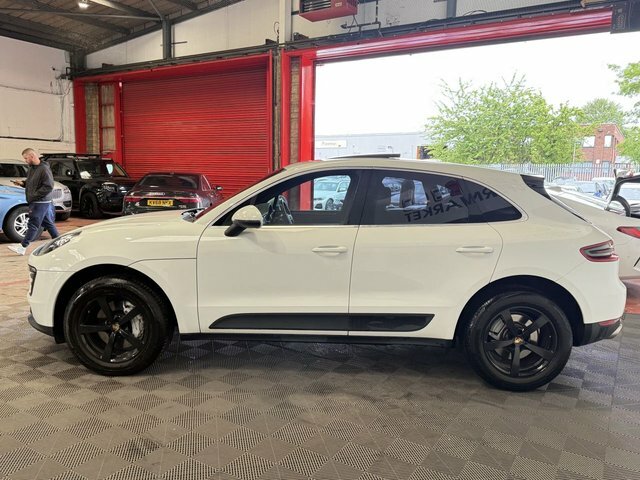 Porsche Macan Macan S D White #5