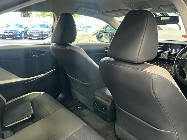 Lexus IS 2.0 200T Premier Euro 6 Silver #43