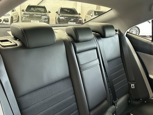 Lexus IS 2.0 200T Premier Euro 6 Silver #38