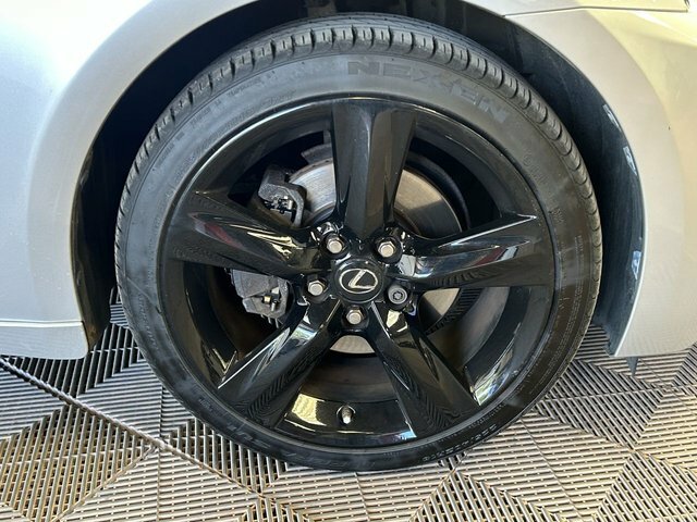 Lexus IS 2.0 200T Premier Euro 6 Silver #14