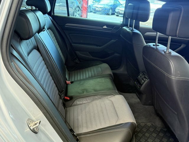 Volkswagen Passat 2L Gt Black #52