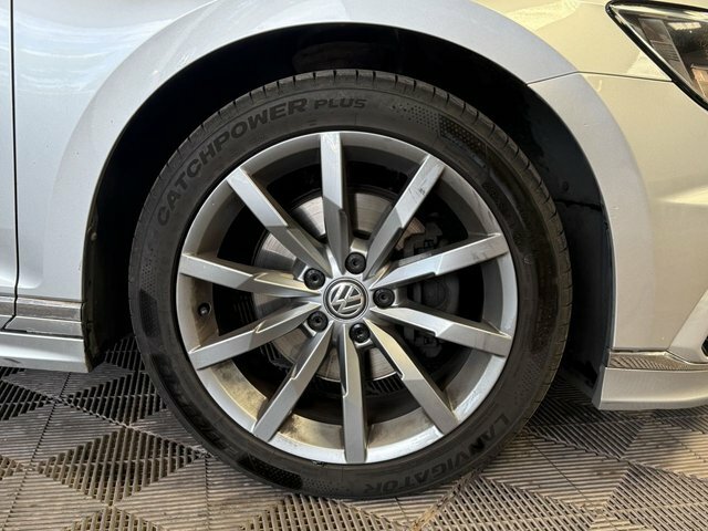 Volkswagen Passat 2L Gt Black #15