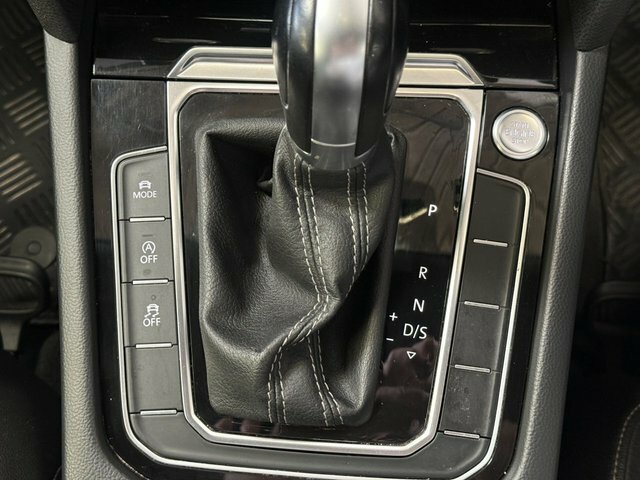 Volkswagen Passat 2L Gt Black #44