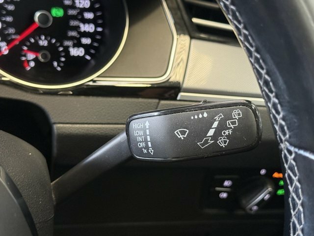 Volkswagen Passat 2L Gt Black #34