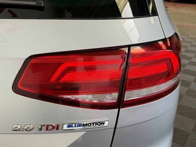 Volkswagen Passat 2L Gt Black #24