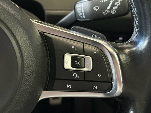 Volkswagen Passat 2L Gt Black #32