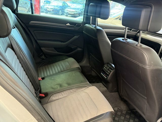 Volkswagen Passat 2L Gt Black #54
