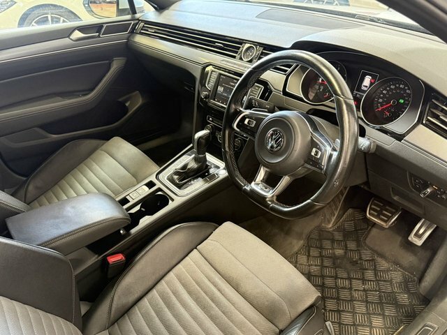 Volkswagen Passat 2L Gt Black #27