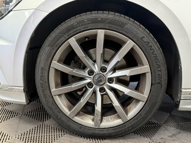 Volkswagen Passat 2L Gt Black #18