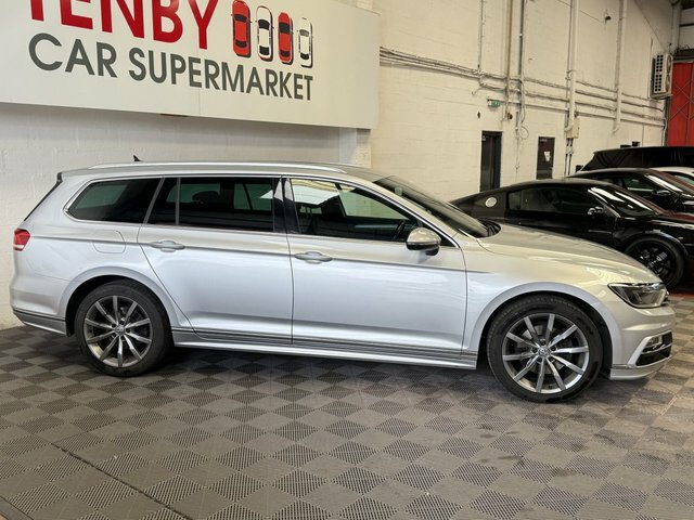 Volkswagen Passat 2L Gt Black #9