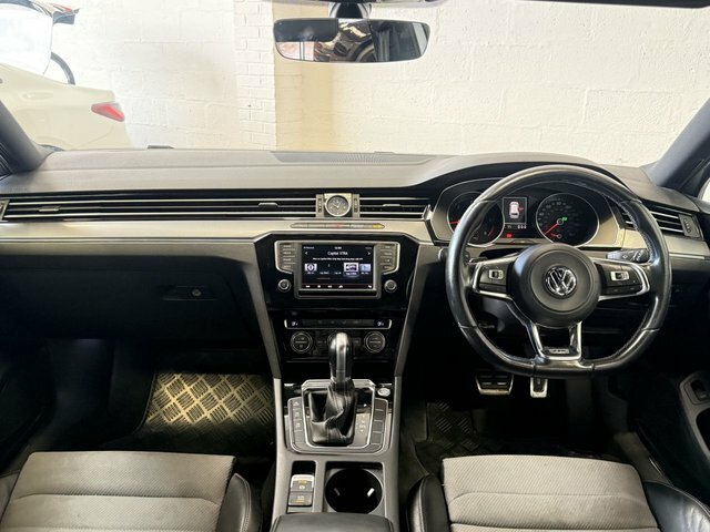 Volkswagen Passat 2L Gt Black #28