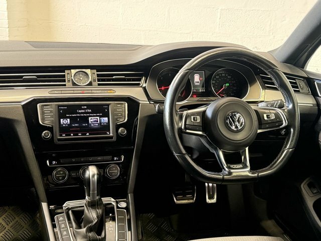 Volkswagen Passat 2L Gt Black #29