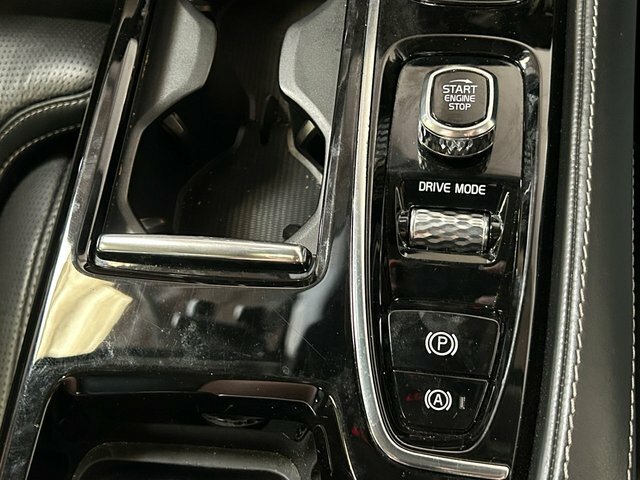 Volvo S90 R-design Black #40