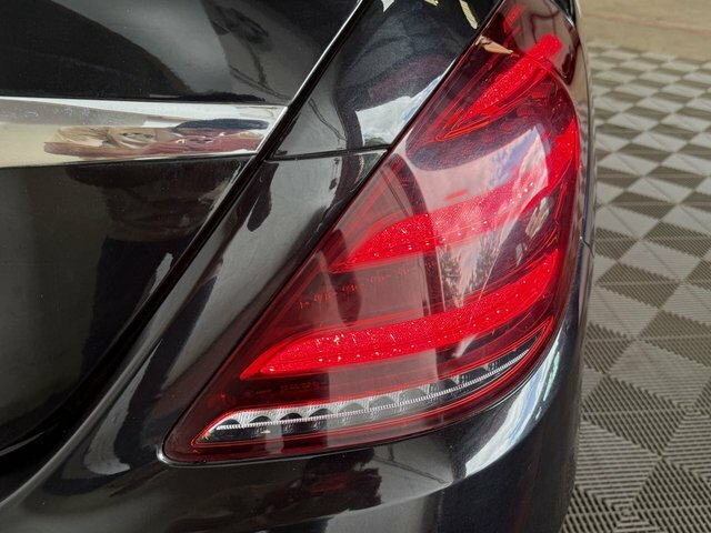 Mercedes-Benz S Class Saloon Black #21