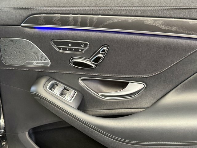 Mercedes-Benz S Class Saloon Black #60