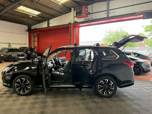 Mitsubishi Outlander 2.0 Phev 4Hs 200 Bhp Black #10