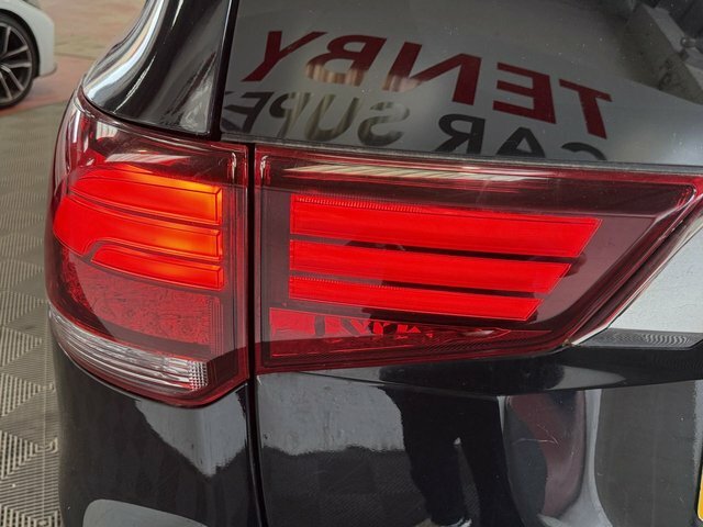 Mitsubishi Outlander 2.0 Phev 4Hs 200 Bhp Black #22