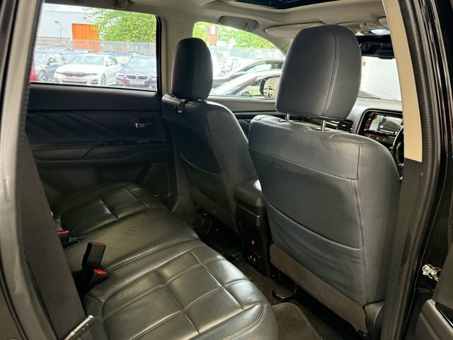 Mitsubishi Outlander 2.0 Phev 4Hs 200 Bhp Black #49