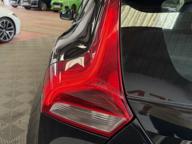 Volvo V40 1.6 D2 R-design Lux Nav Euro 5 Ss 201313 Blue #20