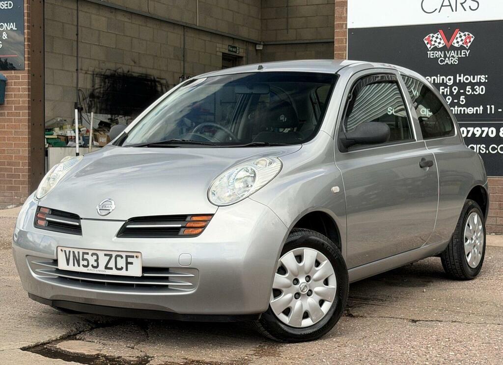 Nissan Micra 1.0 E Silver #6