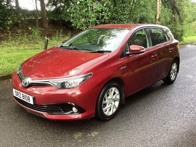 Toyota Auris 1.8 Vvt-h Icon Tech Hatchback Hybrid Cv ORZ8108 Red #3