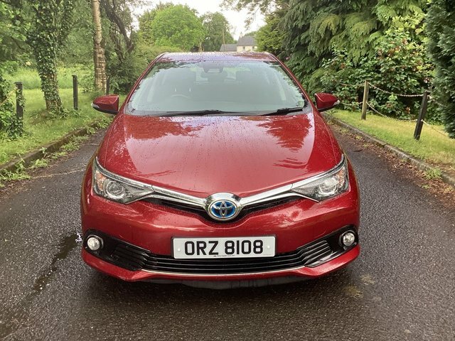 Toyota Auris 1.8 Vvt-h Icon Tech Hatchback Hybrid Cv ORZ8108 Red #2