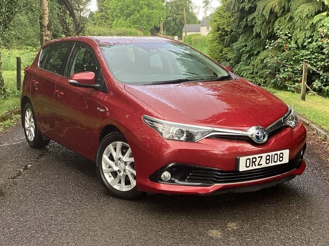 Toyota Auris 1.8 Vvt-h Icon Tech Hatchback Hybrid Cv ORZ8108 Red #5