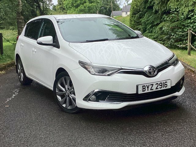Toyota Auris Vvt-i Excel Hatchback BYZ2916 White #6