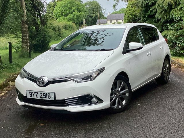 Toyota Auris 1.2 Vvt-i Excel Hatchback Euro 6 White