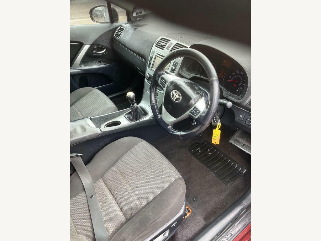 Toyota Avensis 2.0 D-4d Tr Euro 5 Red #3