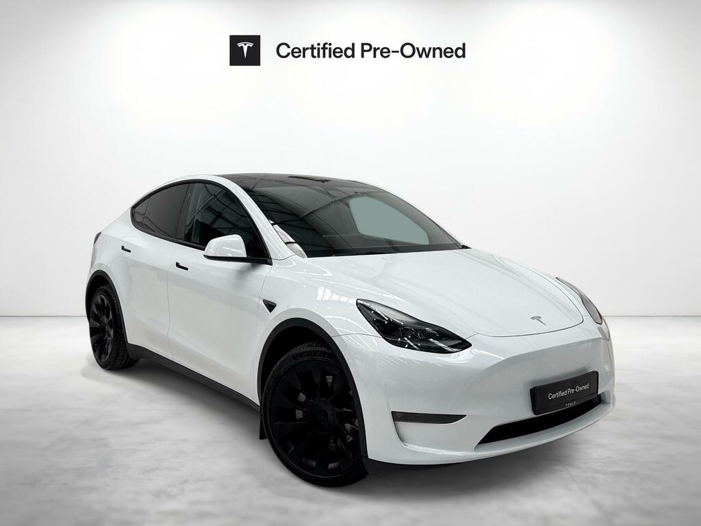 Tesla Model Y Dual Motor Long Range 4Wde White