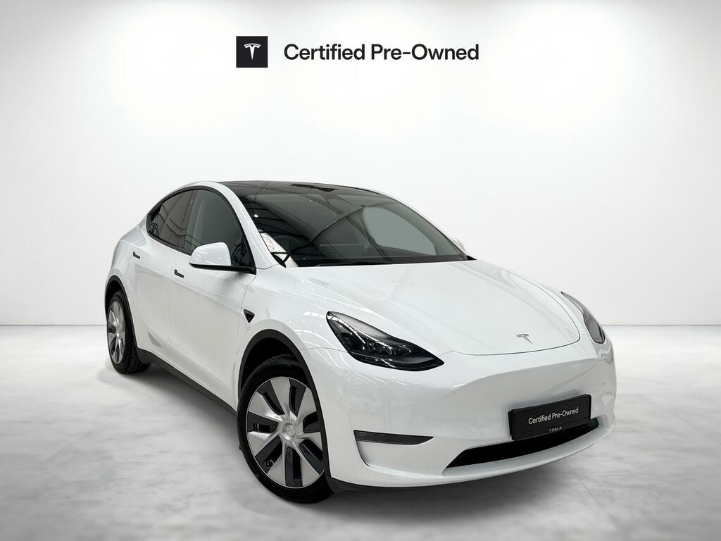 Tesla Model Y Dual Motor Long Range 4Wde White