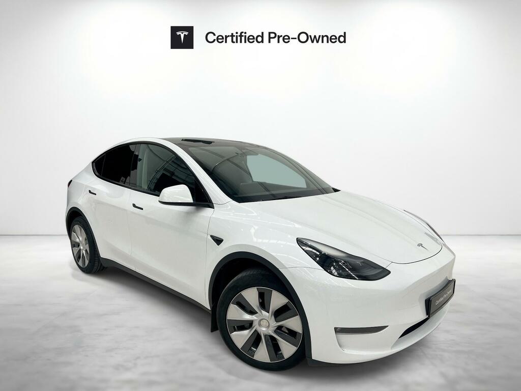 Tesla Model Y Dual Motor Long Range 4Wde White