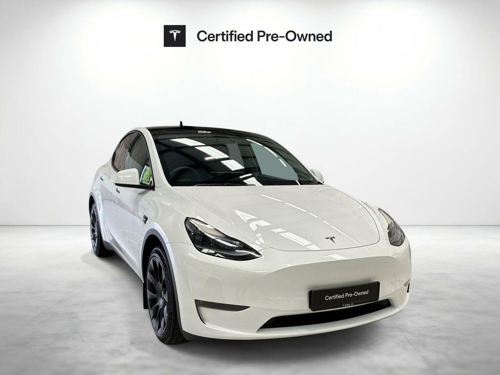 Tesla Model Y Dual Motor Long Range 4Wde White