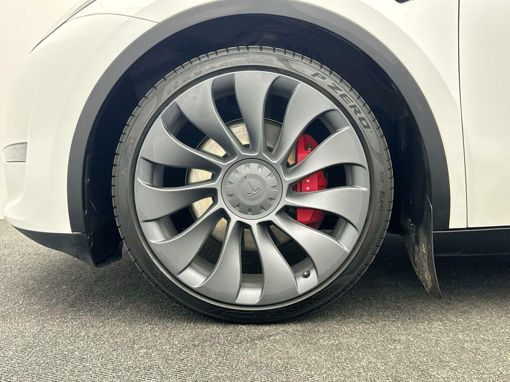 Tesla Model Y Dual Motor Performance 4Wde White #6