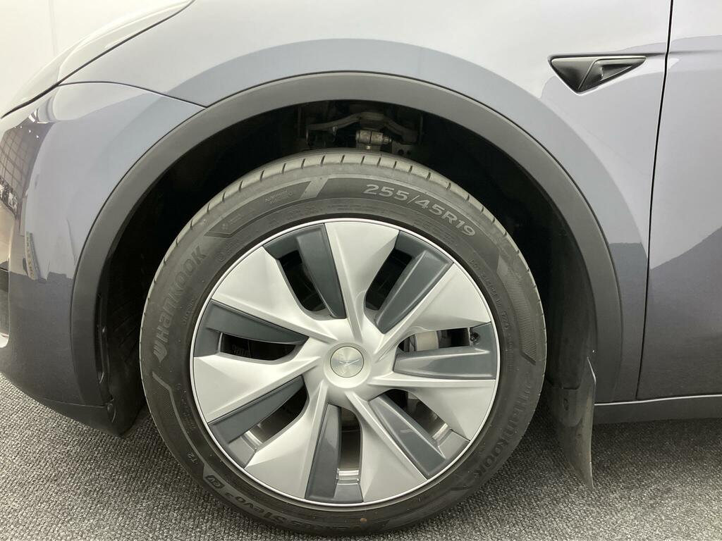 Tesla Model Y Auto Rwd 5dr Silver #4