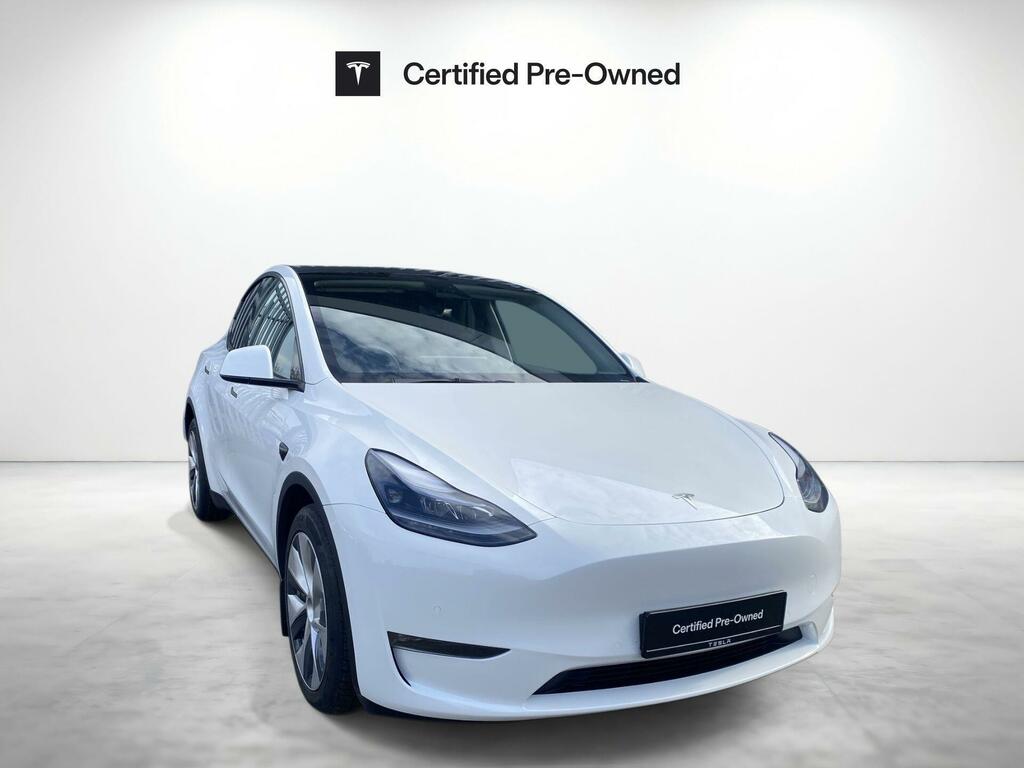 Tesla Model Y Dual Motor Long Range 4Wde White