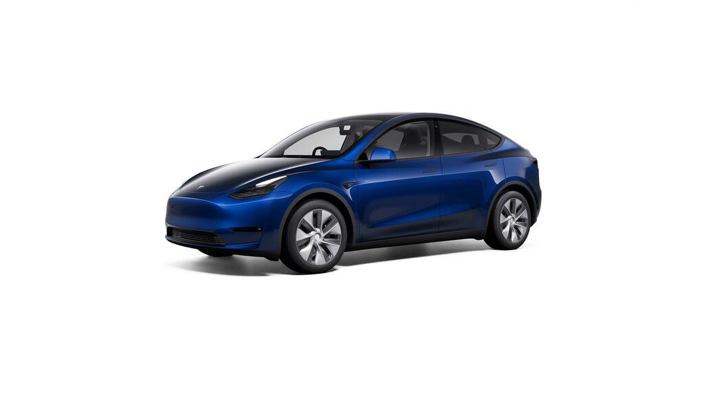 Tesla Model Y Long Range Blue