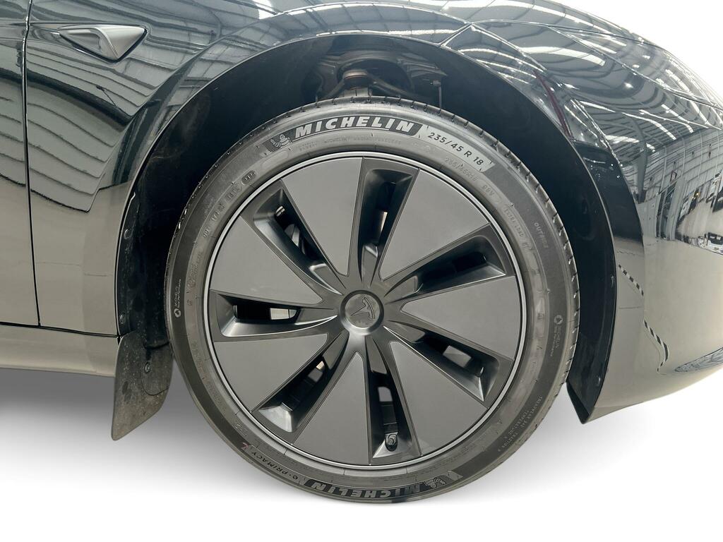 Tesla Model 3 Saloon Grey #10