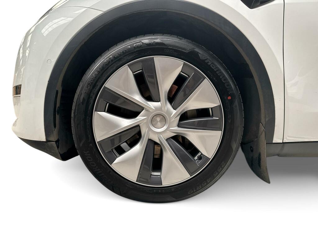 Tesla Model Y Long Range White #4