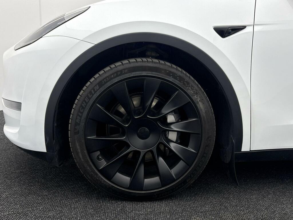 Tesla Model Y Long Range White #5