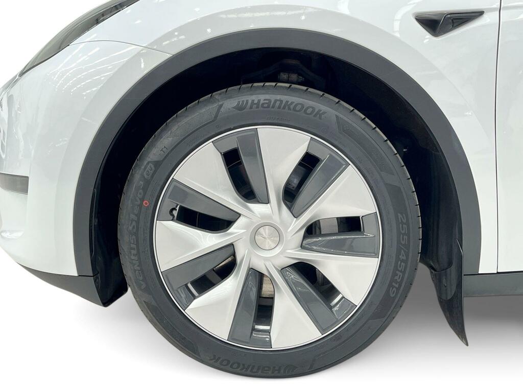 Tesla Model Y Long Range White #5