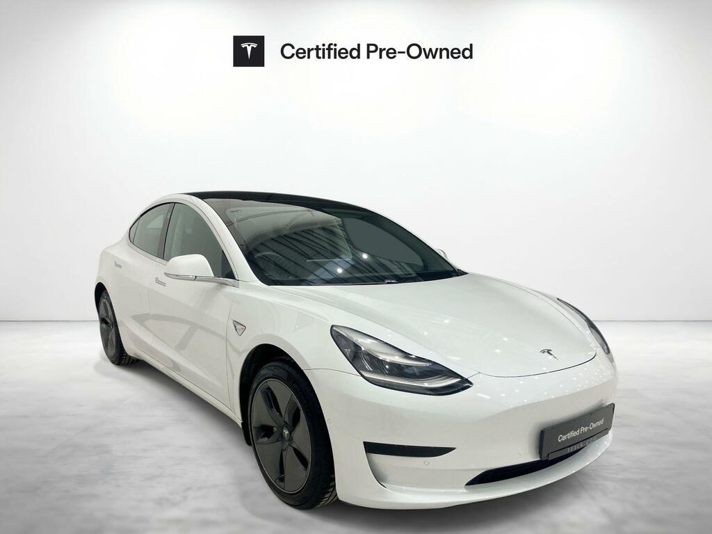 Tesla Model 3 Standard Range Plus White